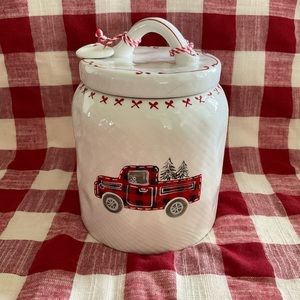 Christmas 10 Strawberry Street Canister